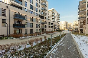Deep Green Apartment by Renters