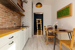 Deep Green Apartment by Renters