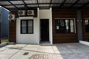 OYO Life 3251 D'daun Inn