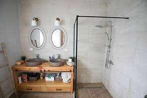 Sinies Stone Cottage - NE Corfu