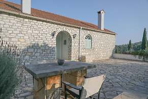 Sinies Stone Cottage - NE Corfu
