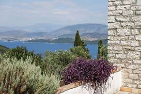 Sinies Stone Cottage - NE Corfu