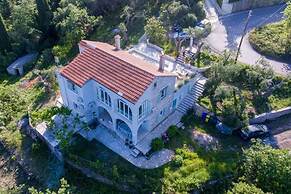 Sinies Stone Cottage - NE Corfu