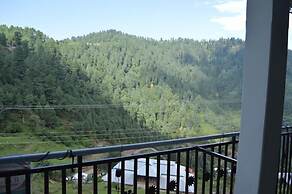 Toli Peer Guest House