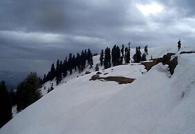 Toli Peer Guest House