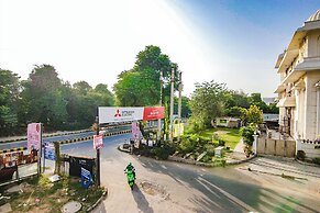Homefort Stays, Millennium City Centre Gurugram
