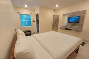 Sunlux Grand Residency