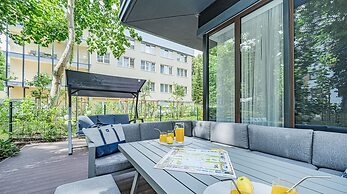 Seaside Garden Apartments & Wellness