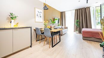 Seaside Garden Apartments & Wellness