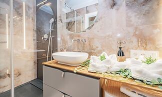 Seaside Garden Apartments & Wellness