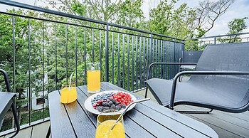 Seaside Garden Apartments & Wellness