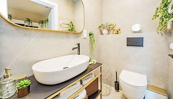 Seaside Garden Apartments & Wellness