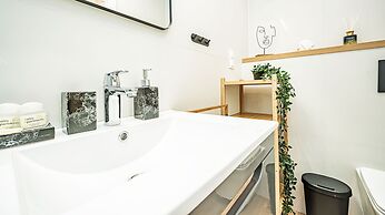 Seaside Garden Apartments & Wellness