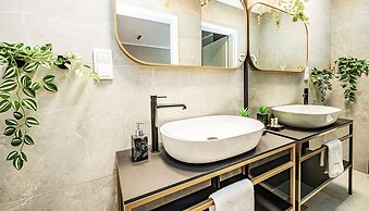 Seaside Garden Apartments & Wellness