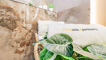 Seaside Garden Apartments & Wellness