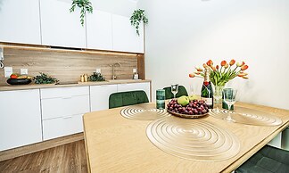 Seaside Garden Apartments & Wellness