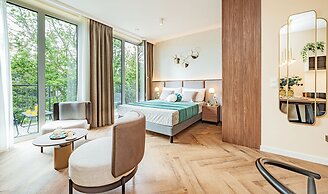 Seaside Garden Apartments & Wellness