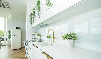 Seaside Garden Apartments & Wellness