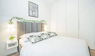 Seaside Garden Apartments & Wellness