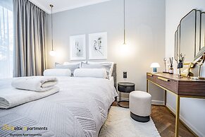 Seaside Garden Apartments & Wellness