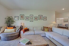 Palm Desert Retreat: Pool Access & On-site Golf!