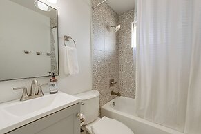 12 Mi to Red Rocks: Pet-friendly Arvada Home!