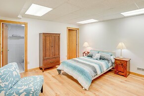 Great Barrington Lakeside Getaway w/ Kayak & Grill