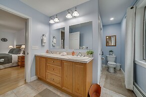 Peaceful Cavendish Retreat w/ Hot Tub & Fireplace!