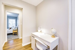 Wfh-friendly Home in Dearborn: Dogs Welcome!