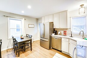 Wfh-friendly Home in Dearborn: Dogs Welcome!