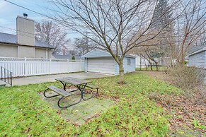 Wfh-friendly Home in Dearborn: Dogs Welcome!