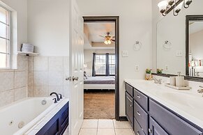 Family-friendly Ocean Springs Home: Grill, Hot Tub