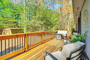 1/2 Mi to Bear Creek Lake: Gem w/ Fire Pit!