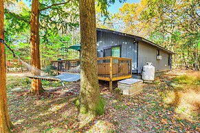 1/2 Mi to Bear Creek Lake: Gem w/ Fire Pit!