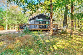 1/2 Mi to Bear Creek Lake: Gem w/ Fire Pit!