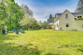 Charming Wilton Vacation Rental w/ Fire Pit