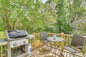 Charming Wilton Vacation Rental w/ Fire Pit