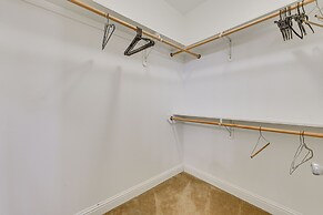 Spacious Zachary Home: 12 Mi to Baton Rouge!