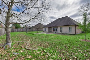 Spacious Zachary Home: 12 Mi to Baton Rouge!
