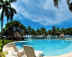 Luxury Beachfront Oasis - Hermosa Palms 50 by RedAwning