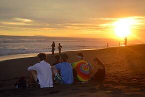 Luxury Beachfront Oasis - Hermosa Palms 50 by RedAwning