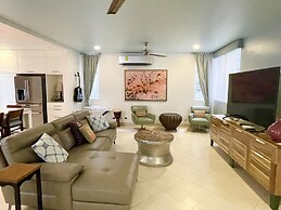 Luxury Beachfront Oasis - Hermosa Palms 50 by RedAwning