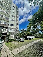 La Torre: Poolside Condo with Scenic Views by RedAwning