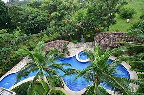 La Torre: Poolside Condo with Scenic Views by RedAwning