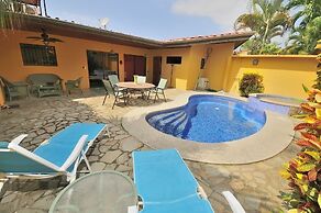 Casa Suenos: Iconic 4BR Home with Private Pool by RedAwning