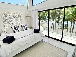Modern Beachfront Paradise - Hermosa Palms 8 by RedAwning