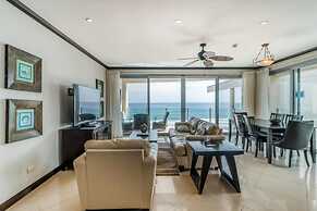 Elegant Beachfront Condo at Diamonte del Sol - 801s by RedAwning