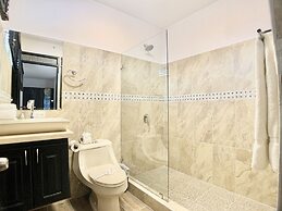 Casa Sunset Family Home - Walk to Jaco Beach by RedAwning