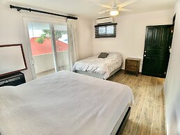 Casa Sunset Family Home - Walk to Jaco Beach by RedAwning