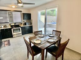 Casa Sunset Family Home - Walk to Jaco Beach by RedAwning